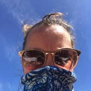 Meet your Posher, Karas